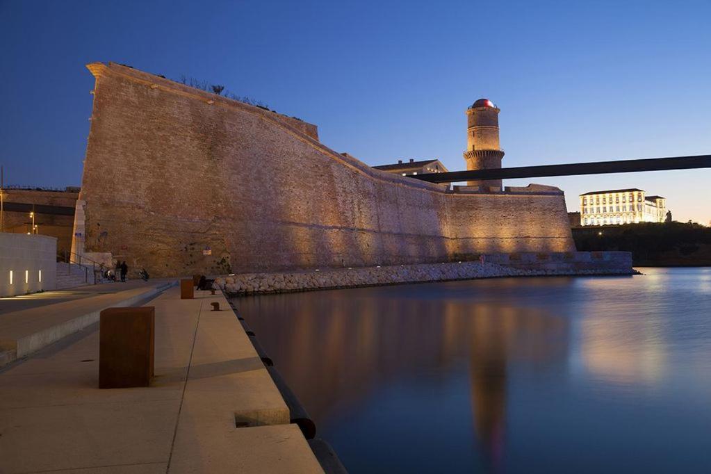 Appartement Magnifique studio avec Balcon-Vieux Port-Panier à Marseille Extérieur photo